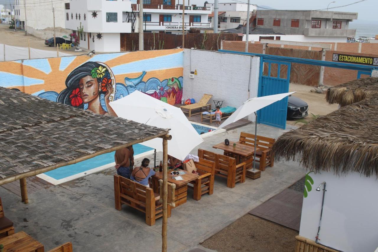 Auberge de jeunesse Surfari Punta Rocas à Punta Negra Extérieur photo